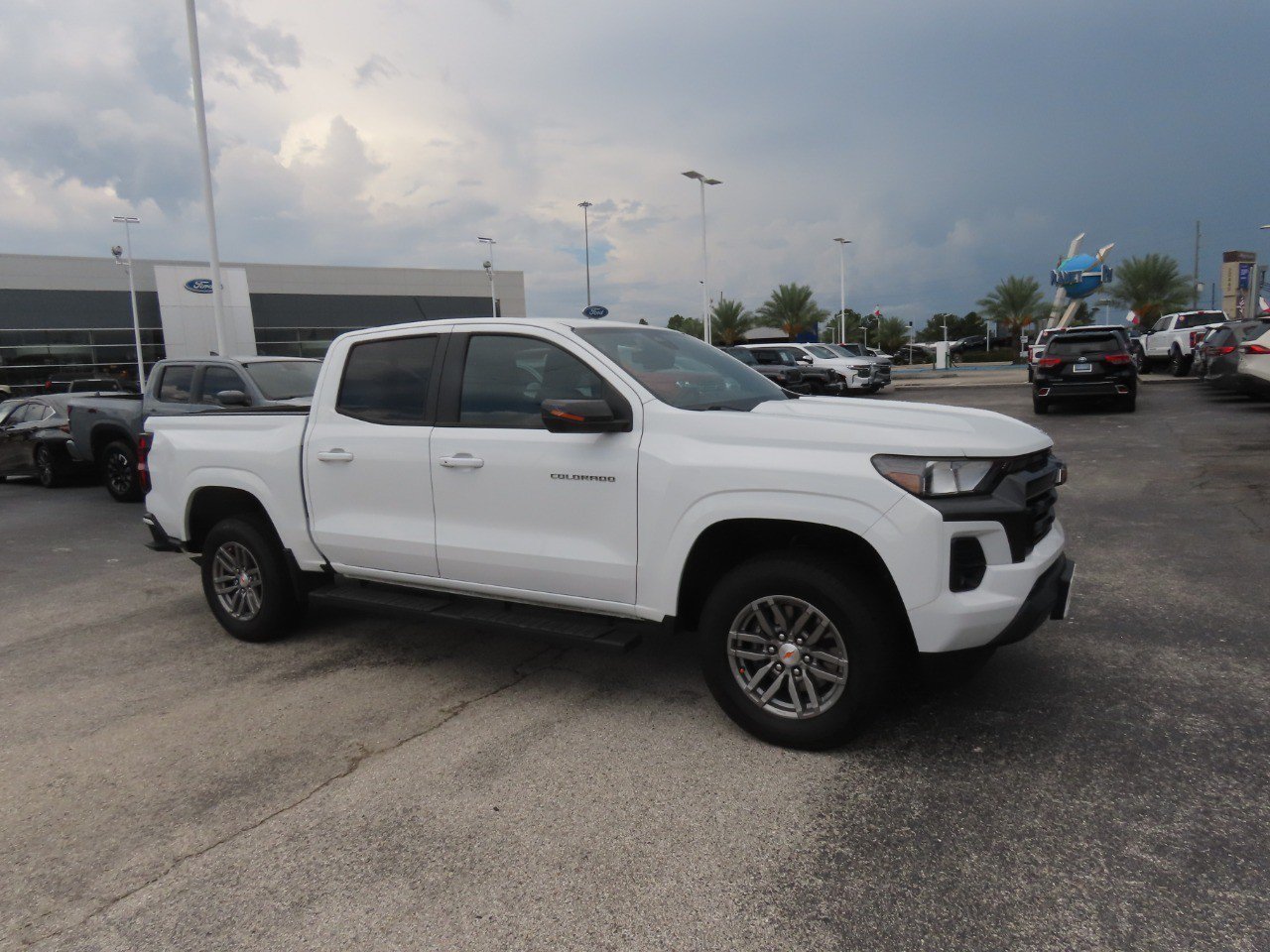 Used 2024 Chevrolet Colorado LT w/ LT Convenience Package RWD image 7