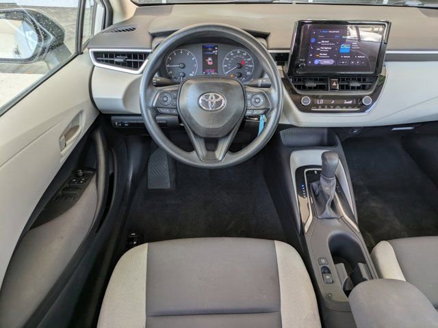Used 2025 Toyota Corolla LE image 13