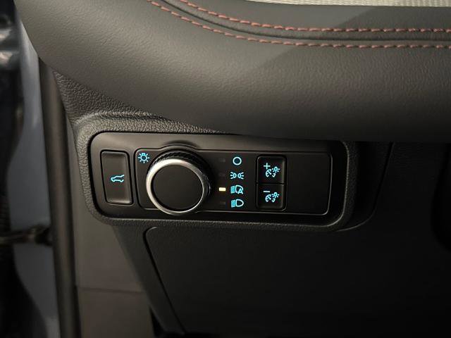 Certified 2025 Ford Explorer Active image 18