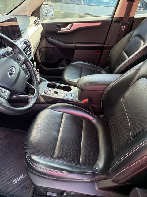 Certified 2020 Ford Escape SEL image 5