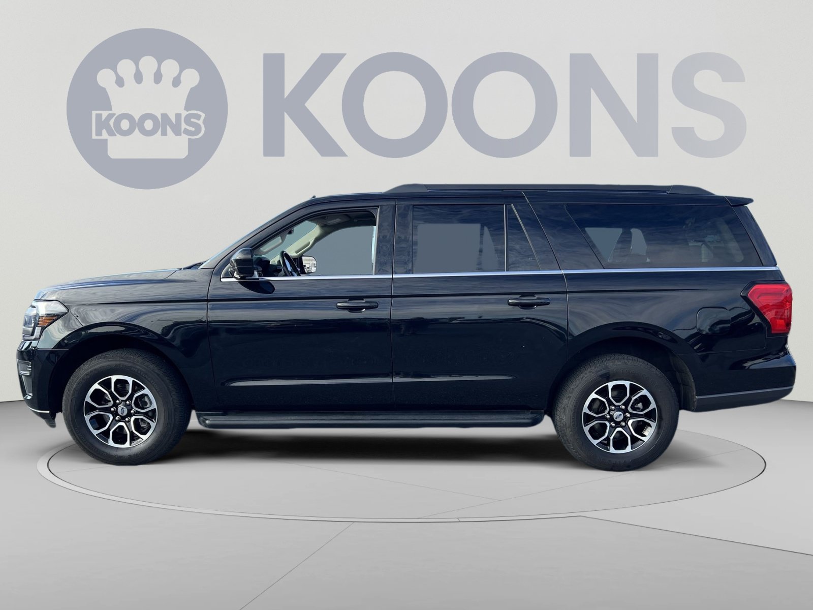 Certified 2024 Ford Expedition Max XLT RWD image 2