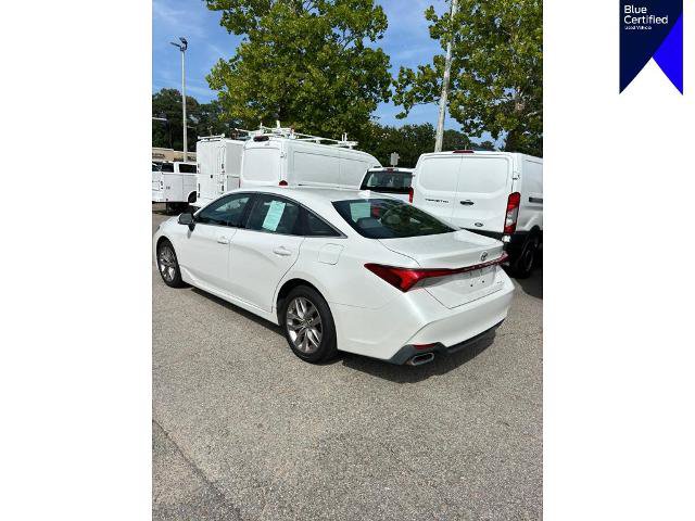 Used 2019 Toyota Avalon XLE w/ Moonroof Package FWD image 2