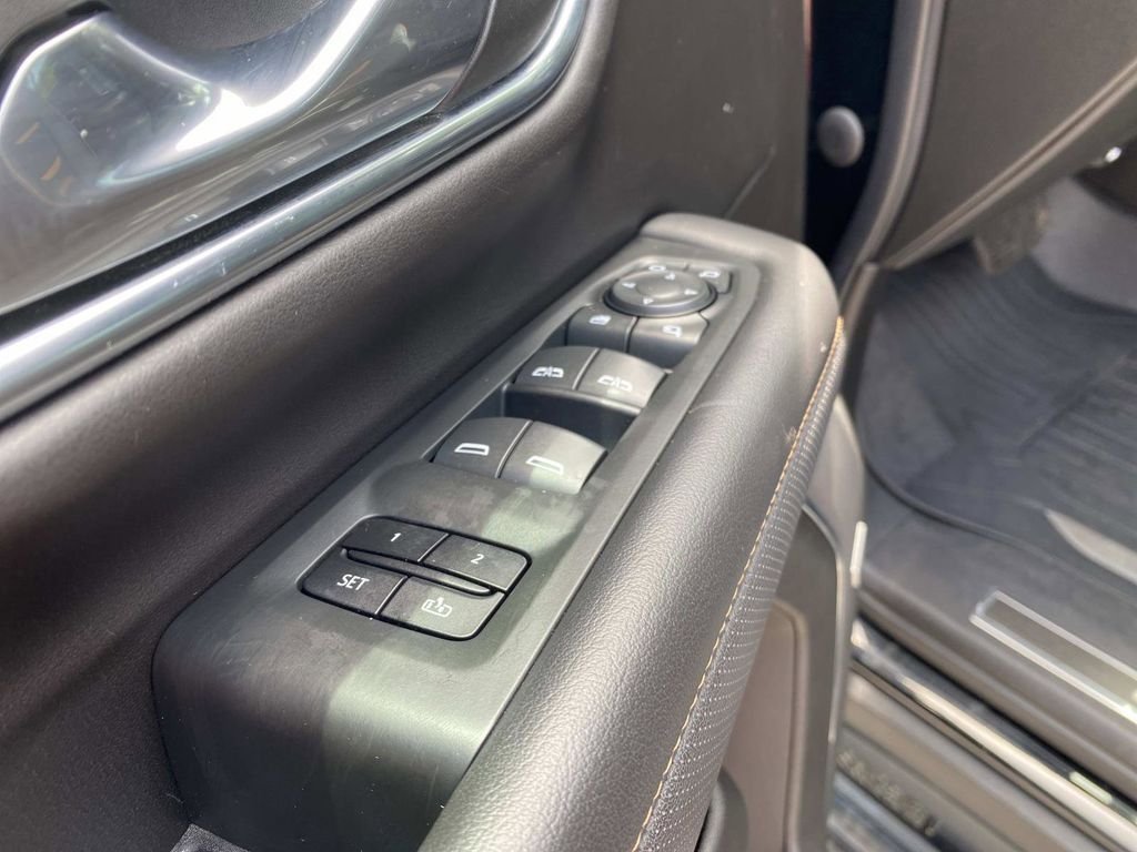 Used 2021 GMC Yukon AT4 w/ Rear Media and Nav Package AWD/4WD image 20