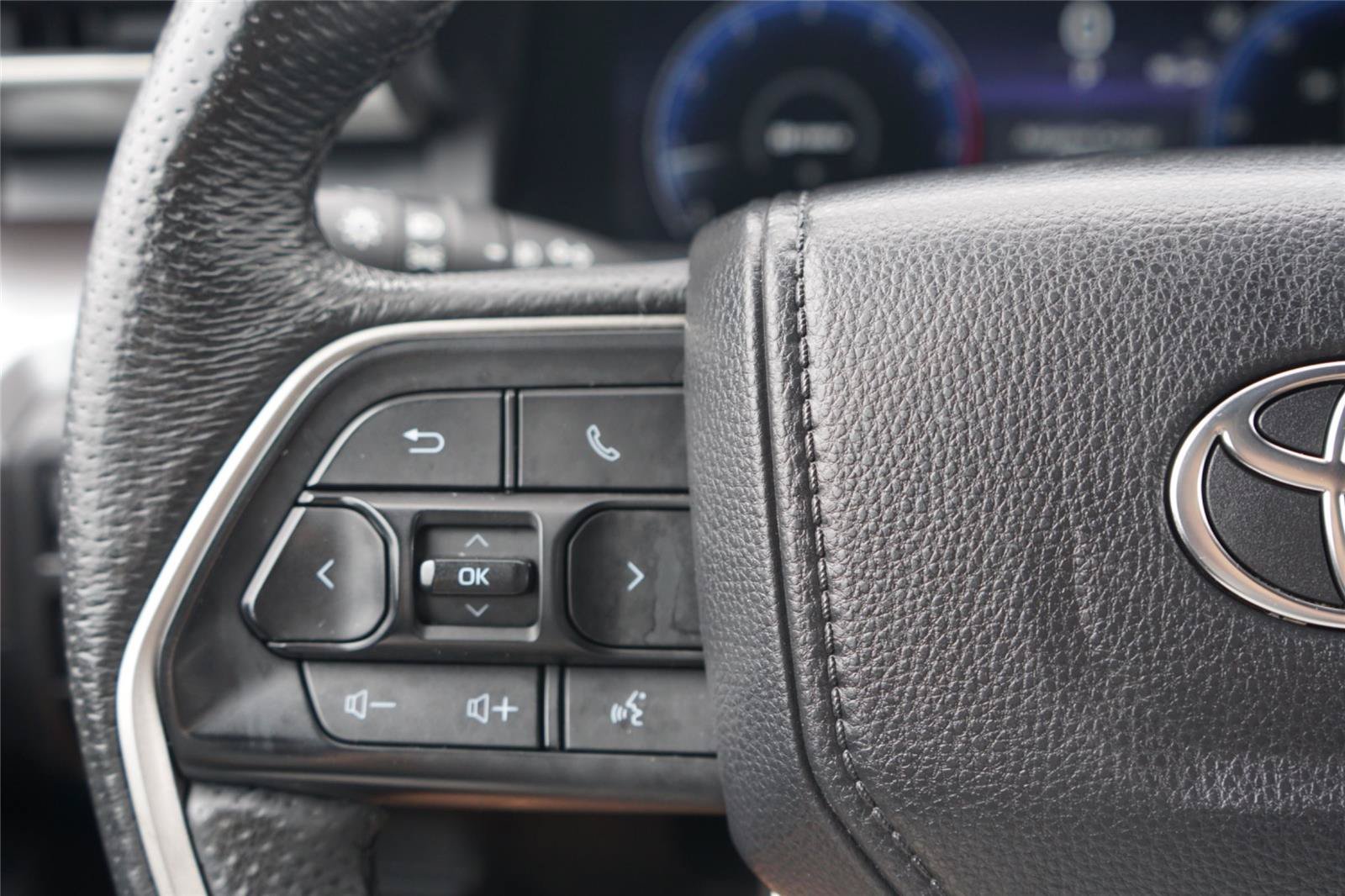 Used 2025 Toyota Tacoma TRD Sport RWD image 17