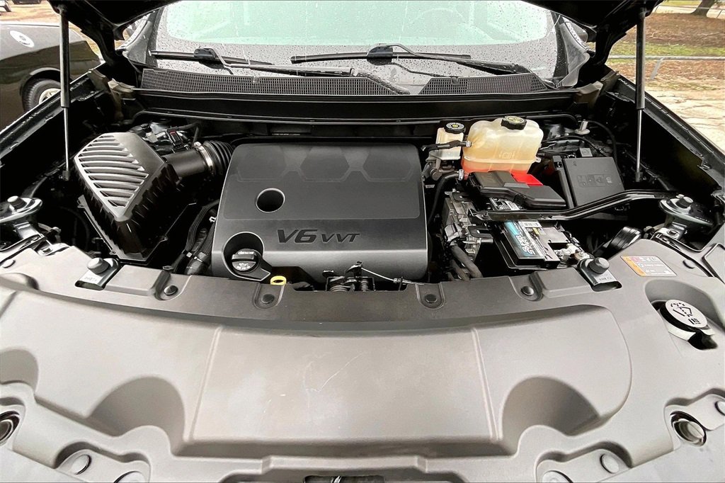 Used 2021 Chevrolet Traverse LT image 25