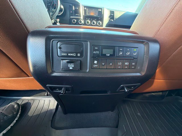 Used 2019 Toyota Sequoia Platinum AWD/4WD image 21