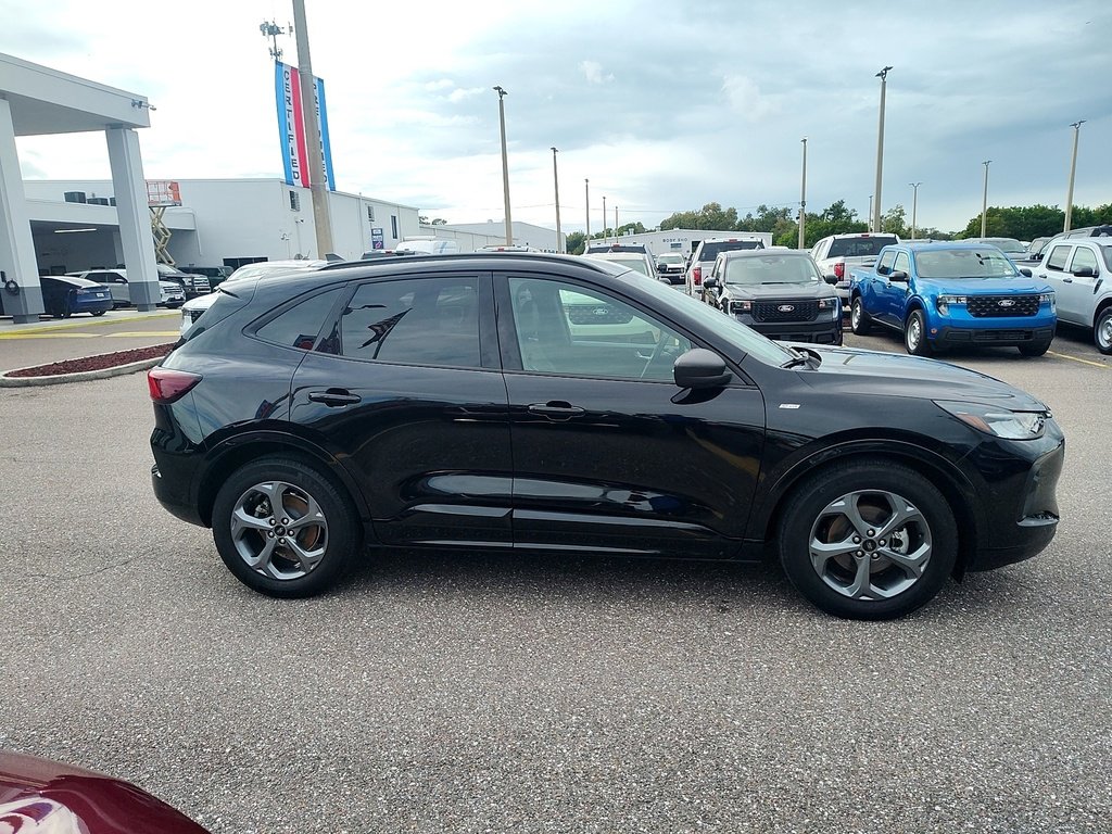 Certified 2023 Ford Escape ST-Line w/ Tech Pack #1 image 5