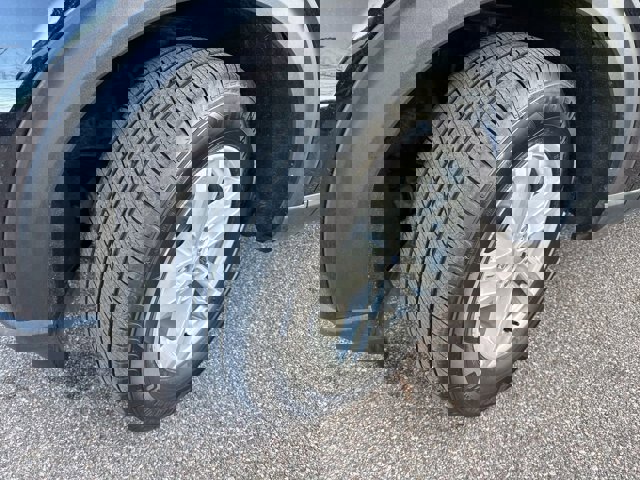 Certified 2023 Ford Explorer XLT image 2