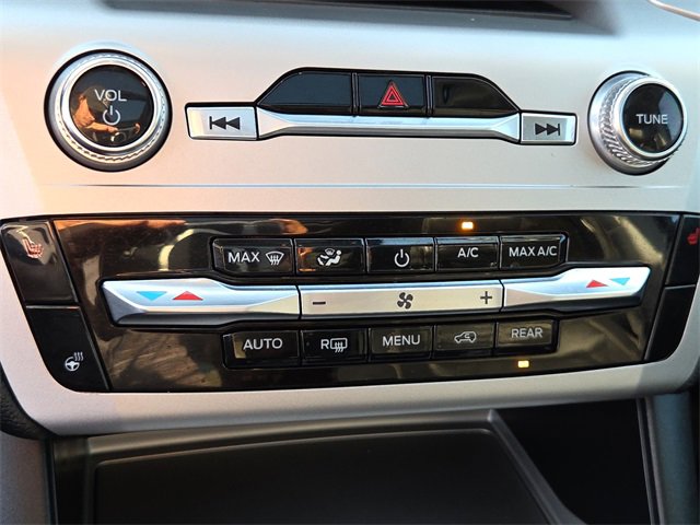 Certified 2022 Ford Explorer XLT w/ Equipment Group 202A image 23