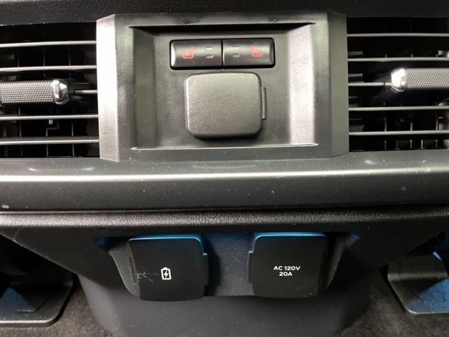 Certified 2022 Ford F150 Lariat w/ Equipment Group 502A High AWD/4WD image 19