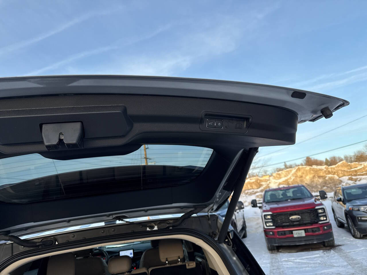 Certified 2023 Ford Explorer Limited w/ Equipment Group 301A image 18