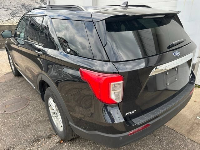 Certified 2023 Ford Explorer XLT AWD/4WD image 4