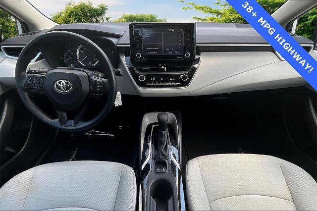 Used 2022 Toyota Corolla LE image 16