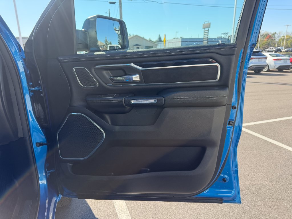 Used 2022 RAM 1500 Laramie AWD/4WD image 20