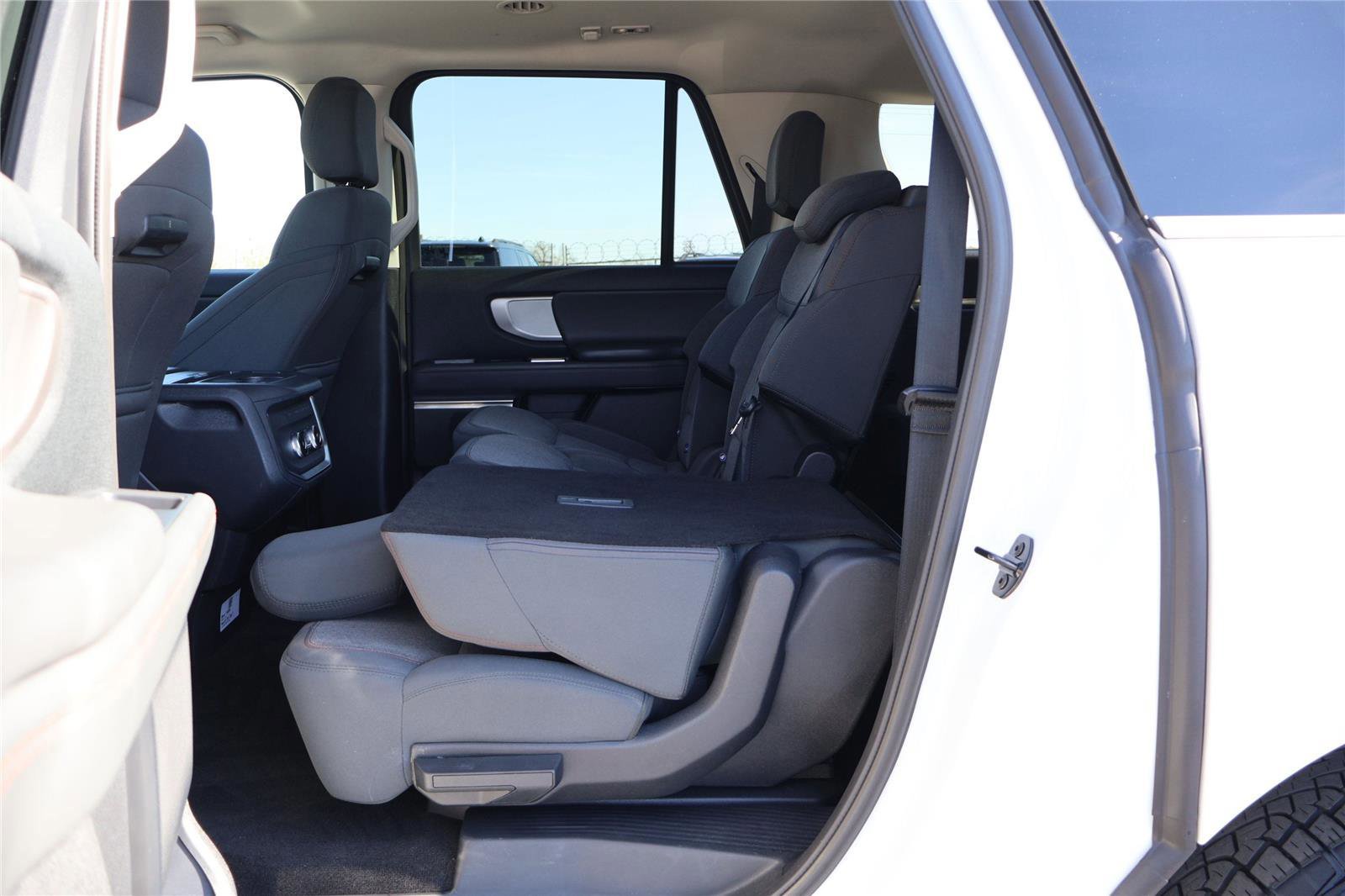 Certified 2025 Ford Expedition Max Active image 29