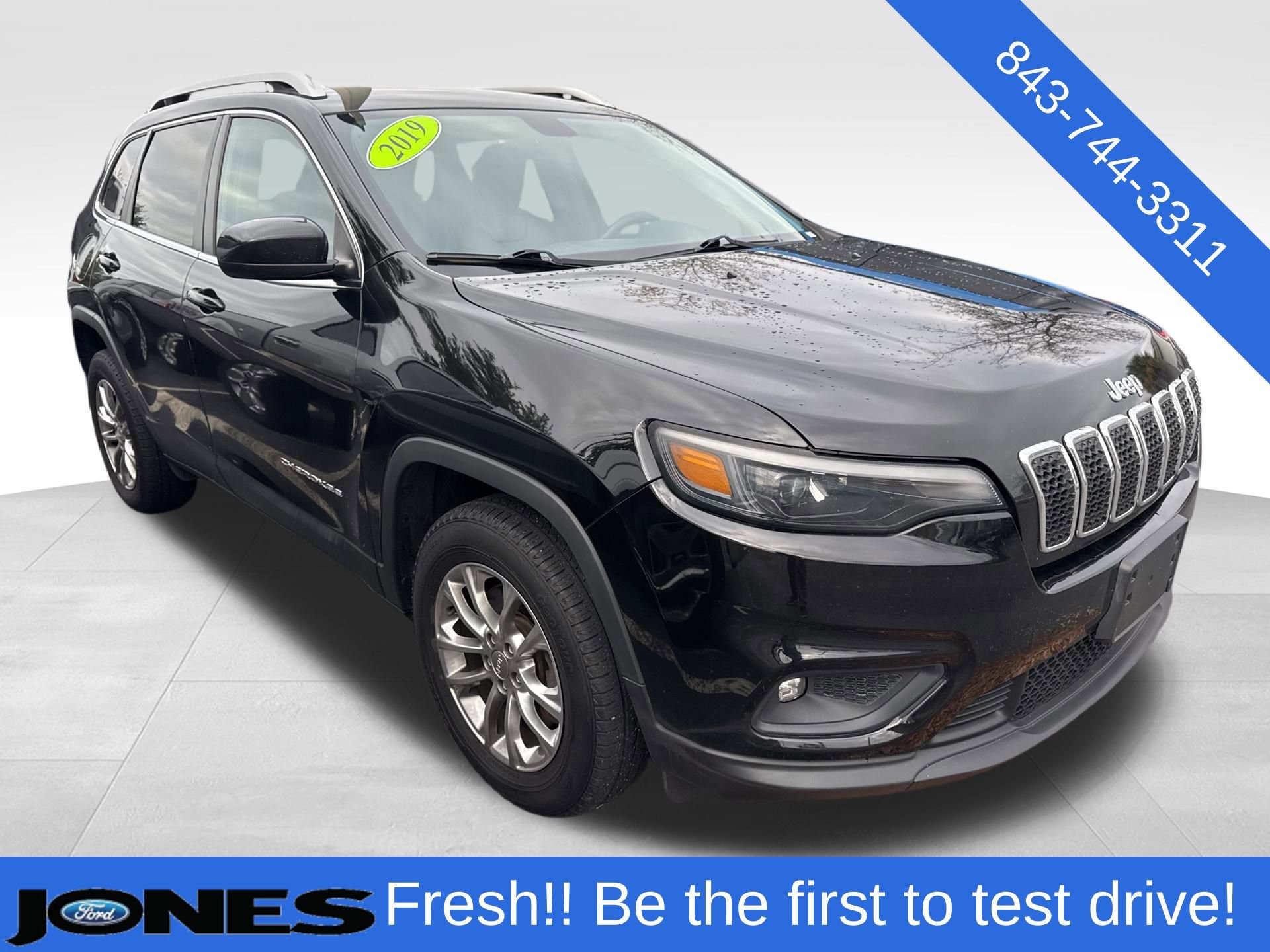 Used 2019 Jeep Cherokee Latitude Plus w/ Cold Weather Group