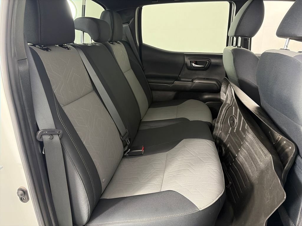 Used 2023 Toyota Tacoma TRD Off-Road AWD/4WD image 27