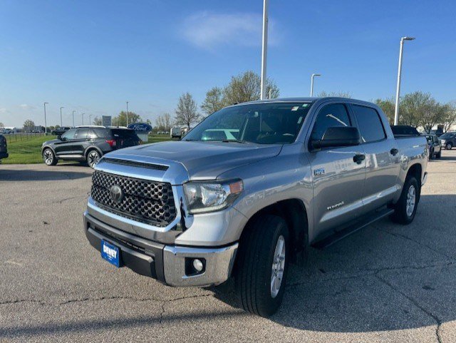Used 2018 Toyota Tundra SR5 w/ SR5 Upgrade Package AWD/4WD image 3