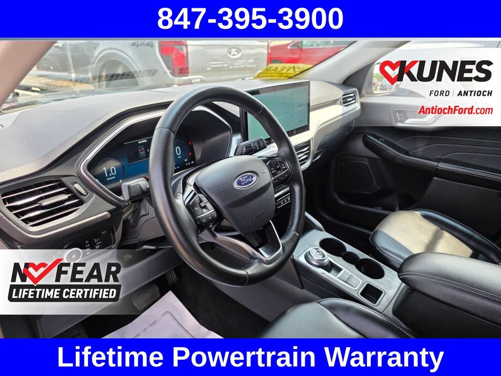Certified 2025 Ford Escape Platinum AWD/4WD image 22