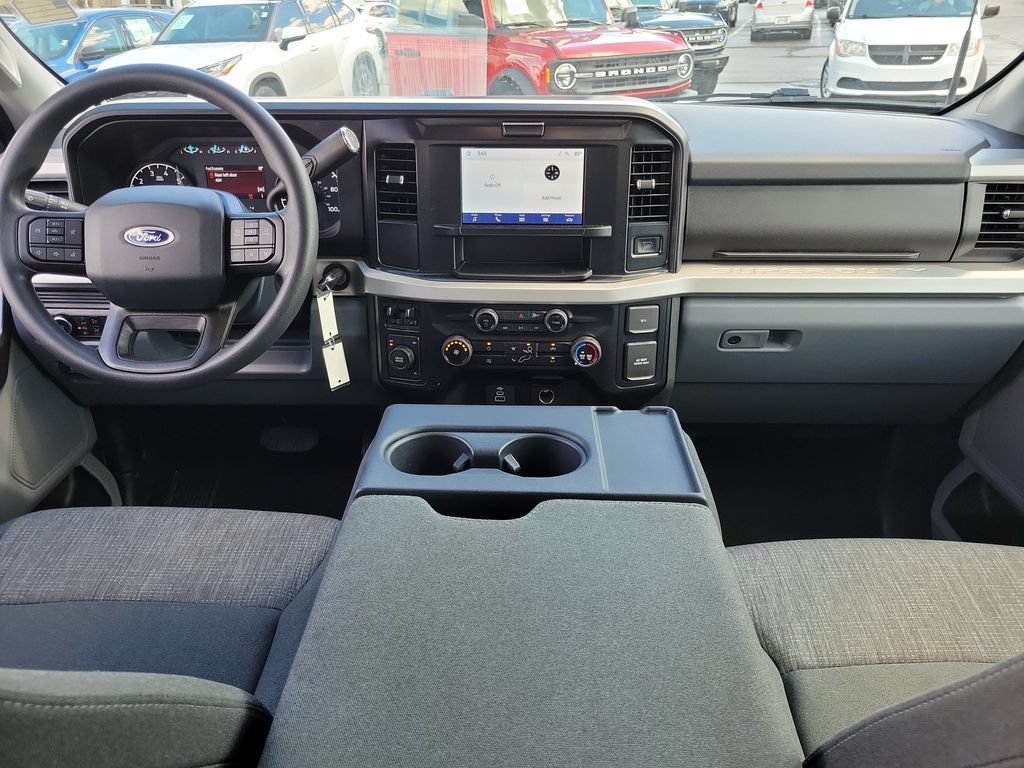 Certified 2025 Ford F250 XLT AWD/4WD image 11