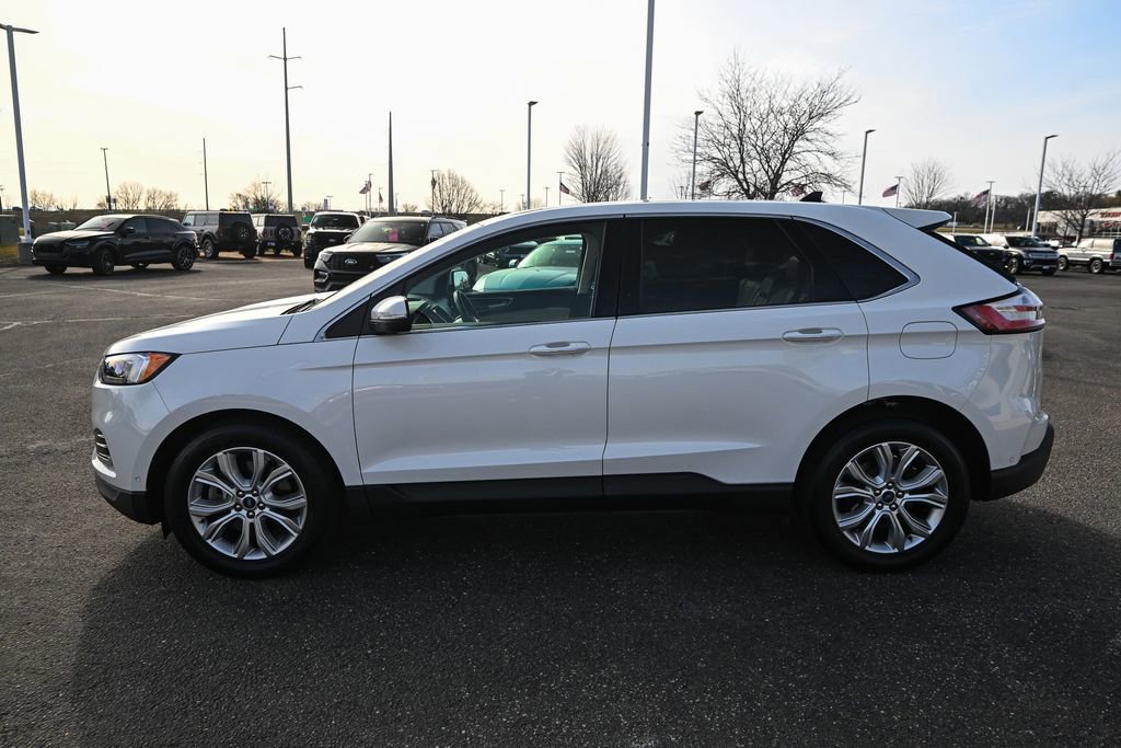 Certified 2020 Ford Edge Titanium w/ Equipment Group 301A image 4