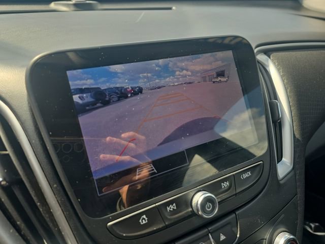 Used 2023 Chevrolet Malibu LT FWD image 16