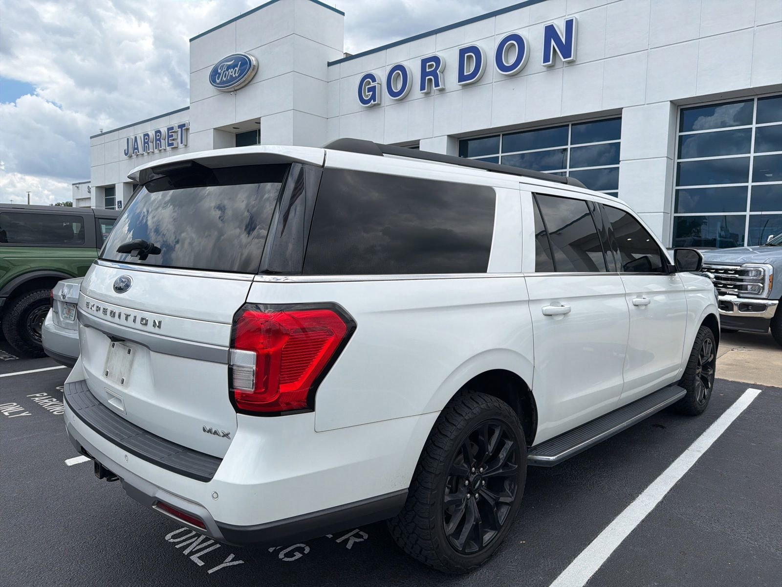 Certified 2022 Ford Expedition Max XLT RWD image 8