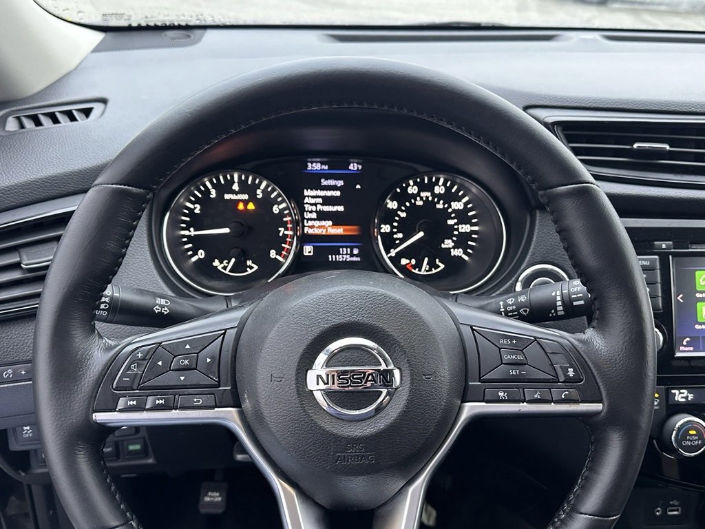 Used 2018 Nissan Rogue SV w/ Premium Package image 21