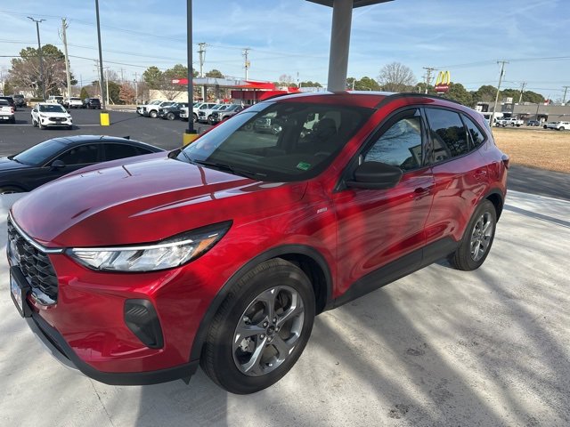 Certified 2025 Ford Escape ST-Line image 5