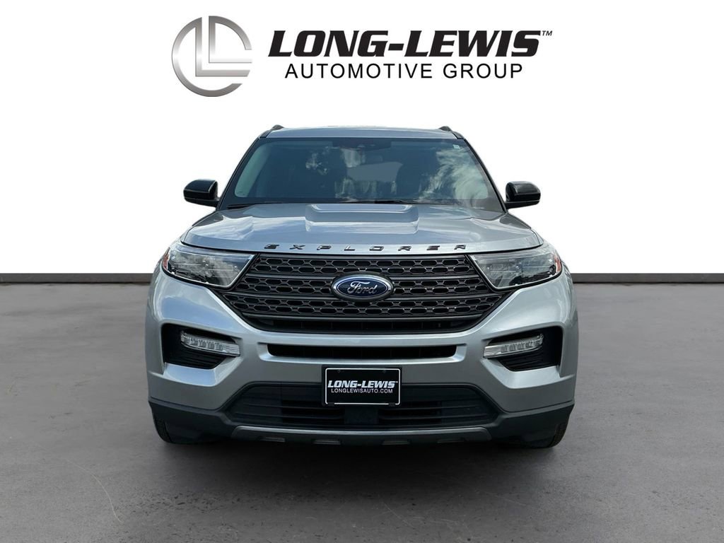 Certified 2022 Ford Explorer XLT w/ Equipment Group 202A RWD image 11