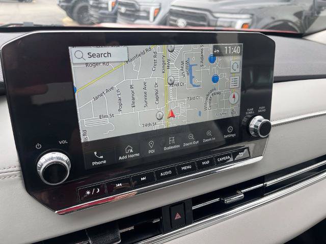 Used 2023 Mitsubishi Outlander AWD image 32