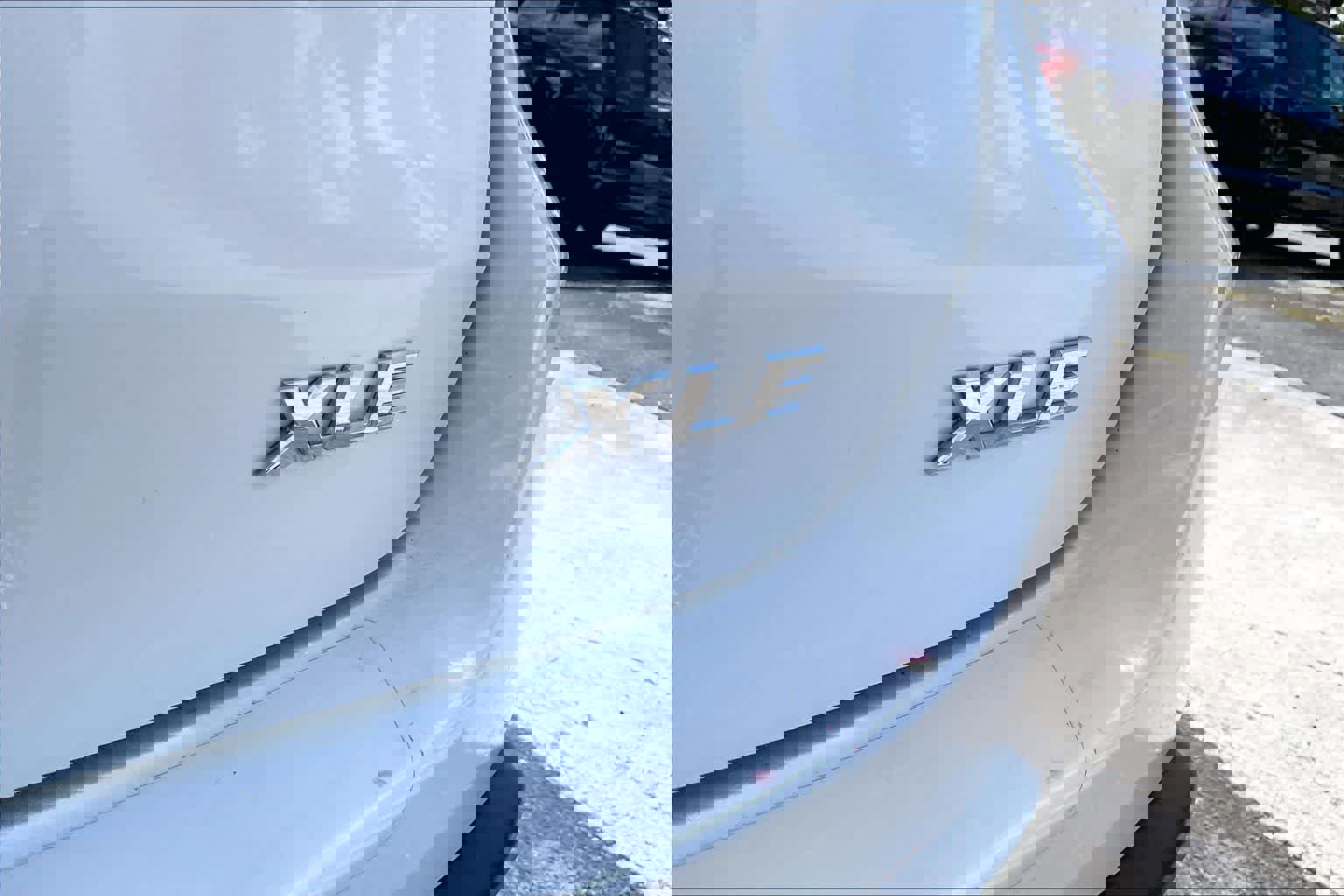 Used 2019 Toyota Highlander XLE FWD image 9