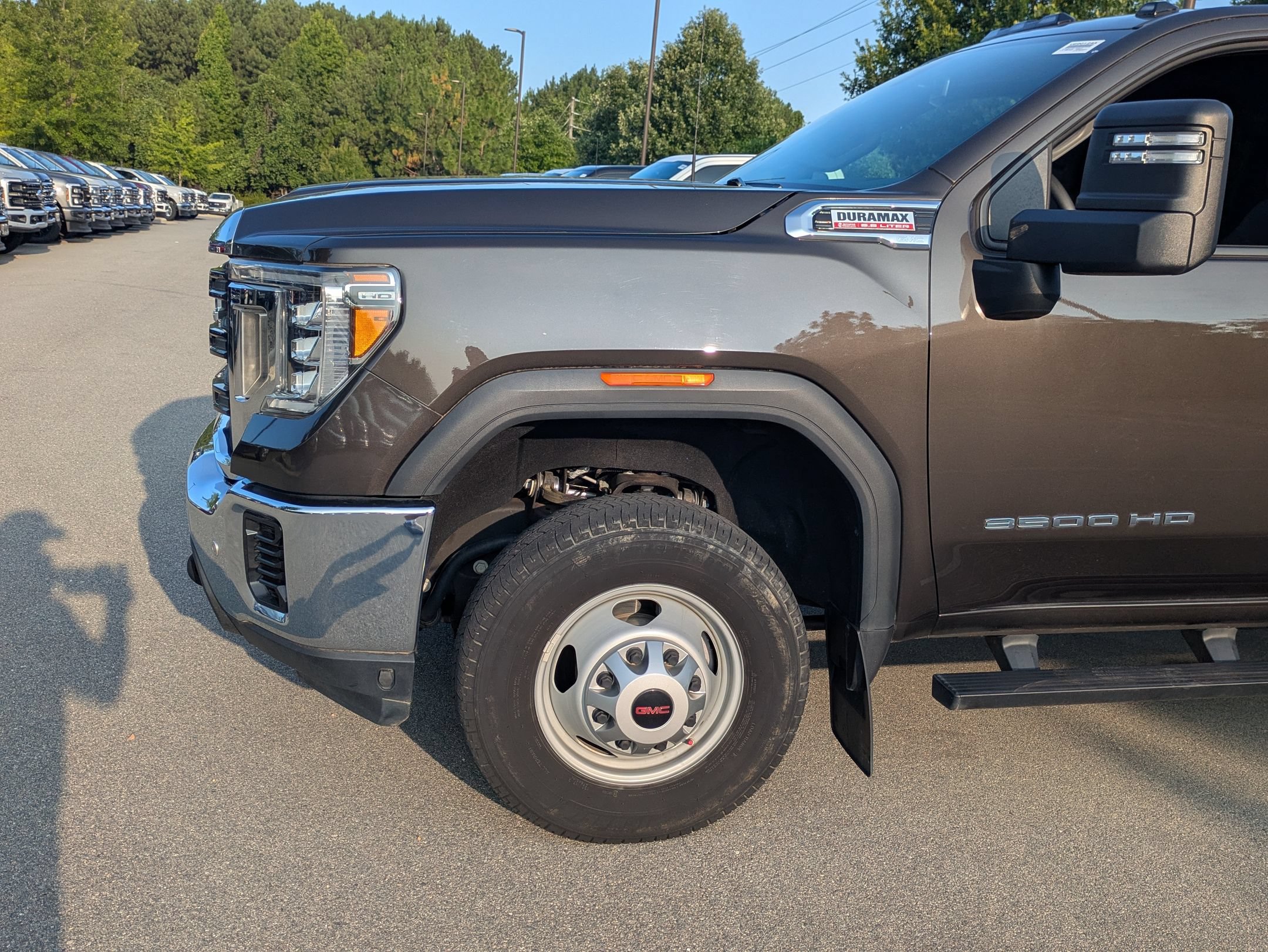 Used 2020 GMC Sierra 3500 4x4 Crew Cab w/ Gooseneck/5TH Wheel Package image 11