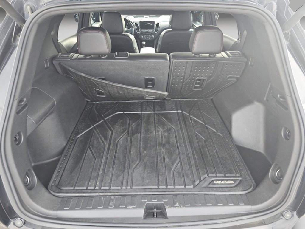 Used 2022 Chevrolet Equinox RS w/ RS Leather Package image 26