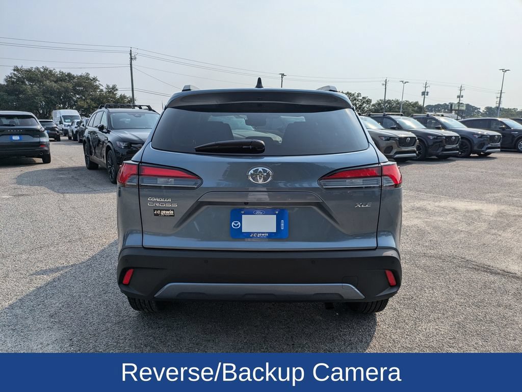 Used 2026 Toyota Corolla Cross XLE w/ Convenience Package FWD image 5