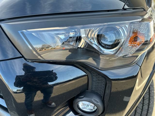 Used 2021 Toyota 4Runner Venture image 9