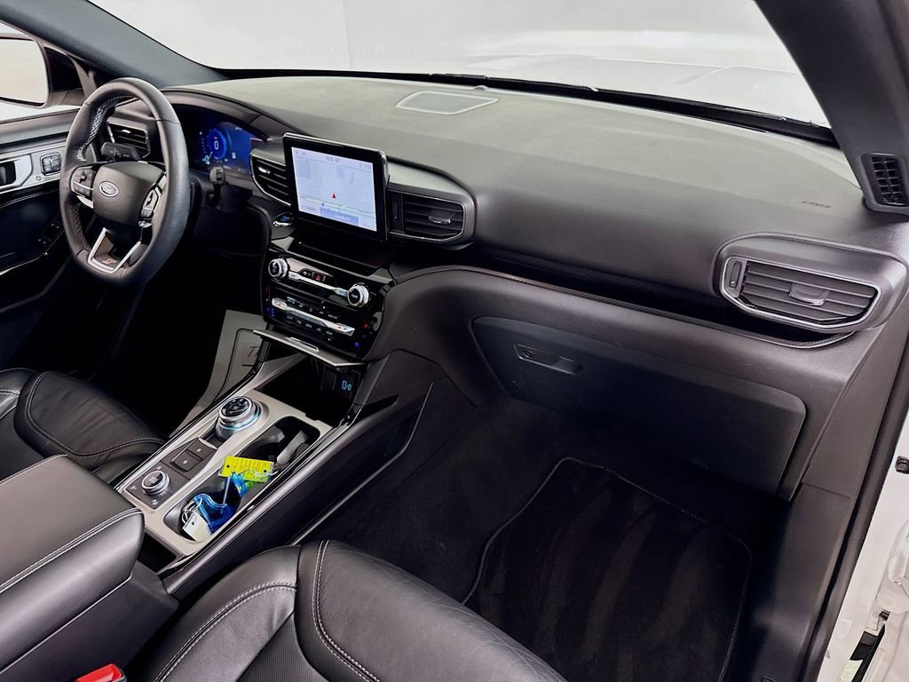 Certified 2024 Ford Explorer ST w/ Equipment Group 401A image 32