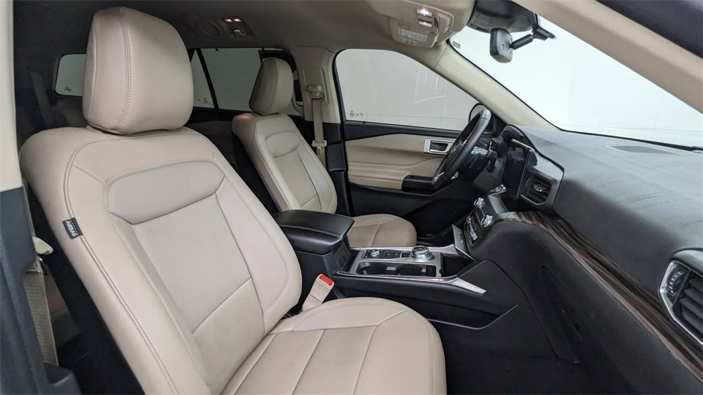 Certified 2020 Ford Explorer Limited image 2