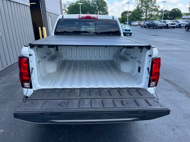 Used 2023 Chevrolet Colorado Trail Boss w/ Technology Package AWD/4WD image 9