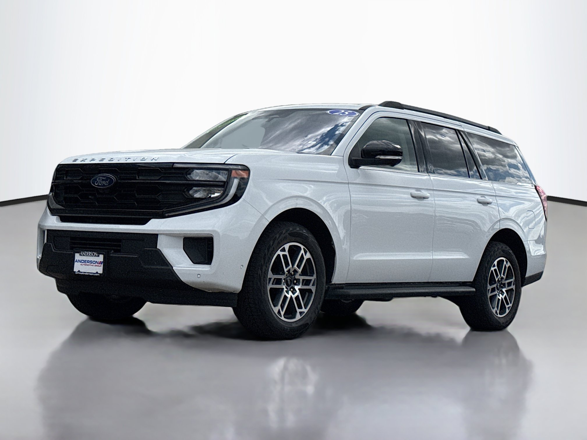 Certified 2025 Ford Expedition Active AWD/4WD image 15