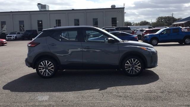 Used 2024 Nissan Kicks SV image 6