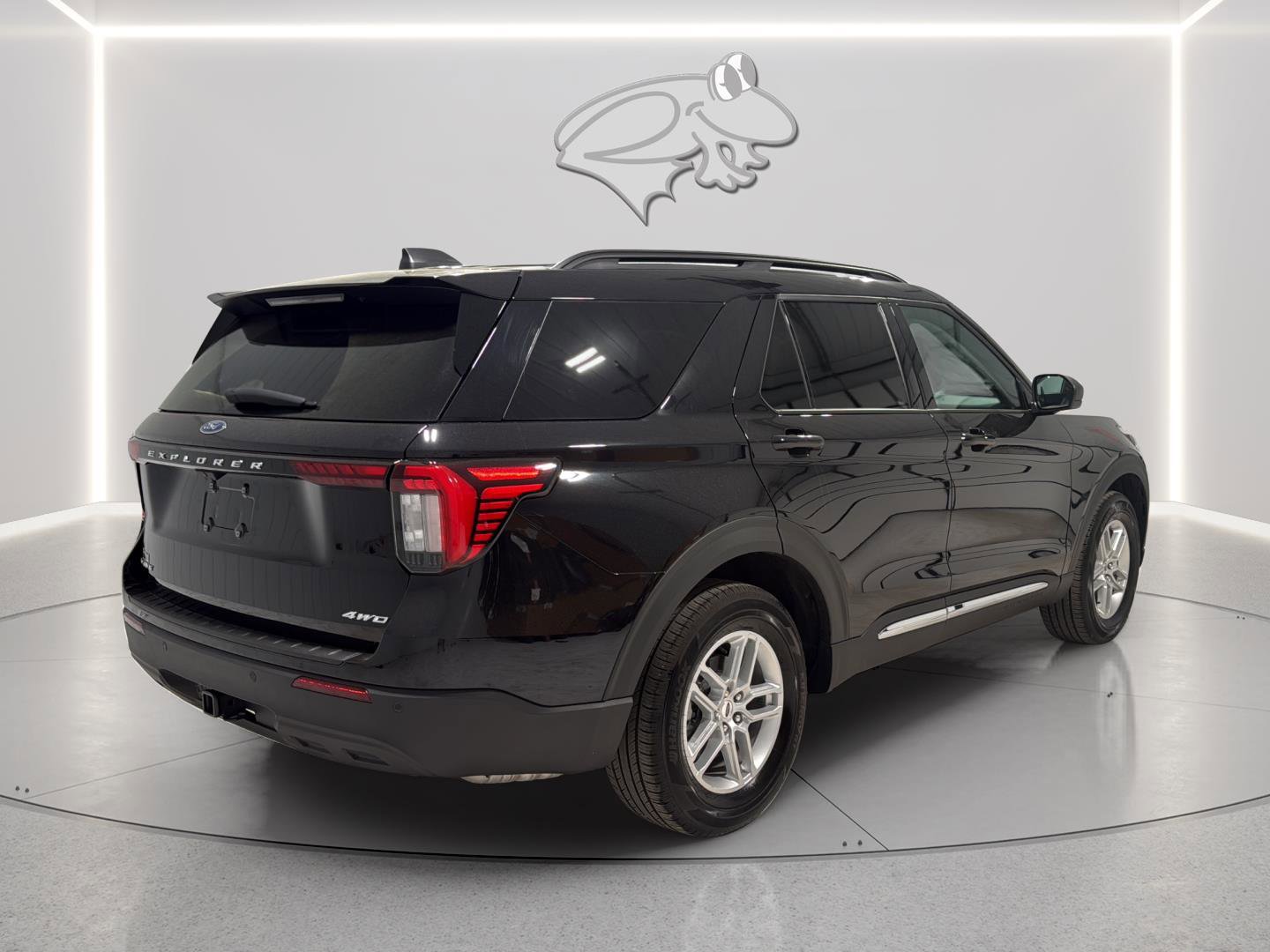 Certified 2025 Ford Explorer Active image 5