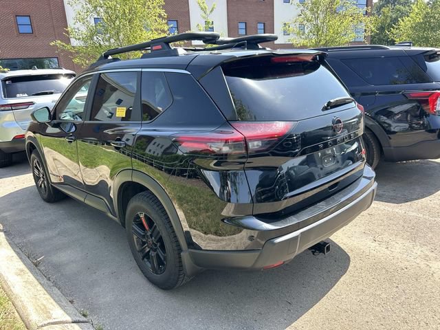 Used 2025 Nissan Rogue SV AWD/4WD image 7