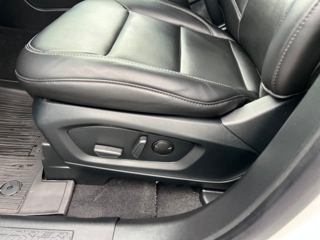 Certified 2022 Ford Explorer XLT w/ Equipment Group 202A AWD/4WD image 11