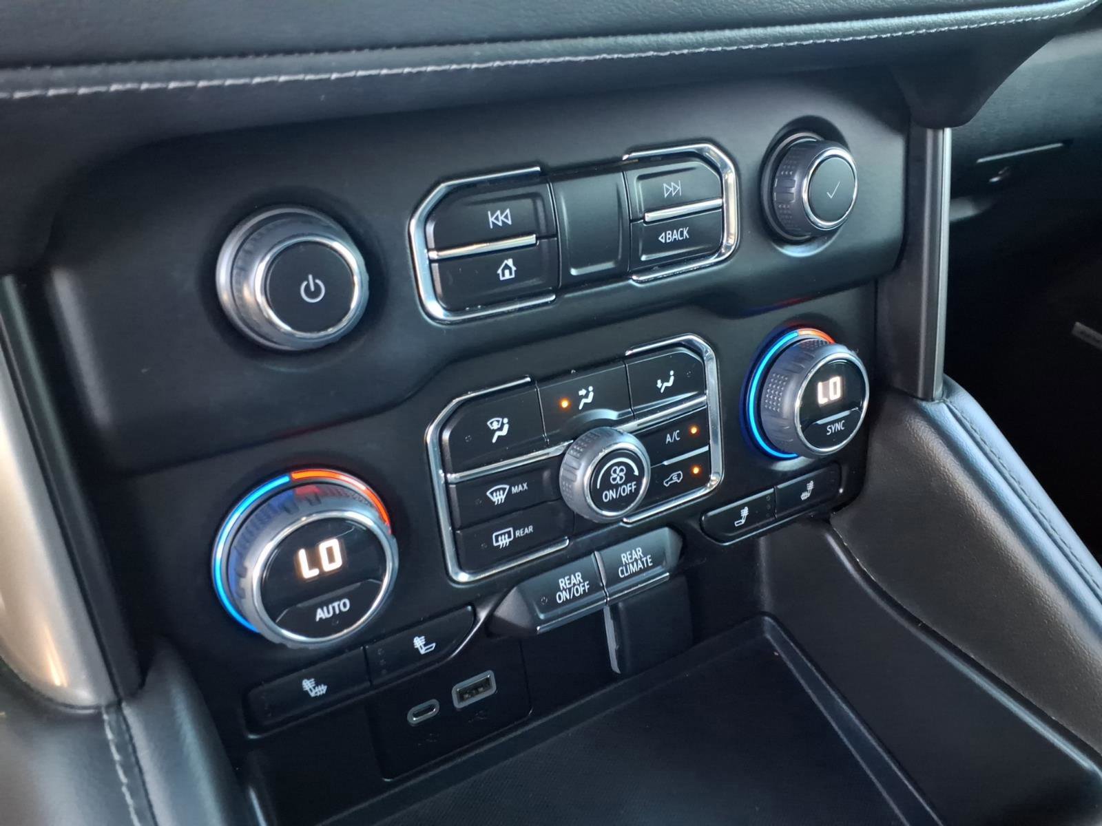 Used 2023 Chevrolet Tahoe Z71 w/ Luxury Package image 20