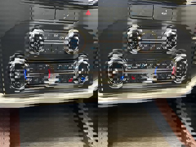 Certified 2022 Ford Expedition Limited image 26