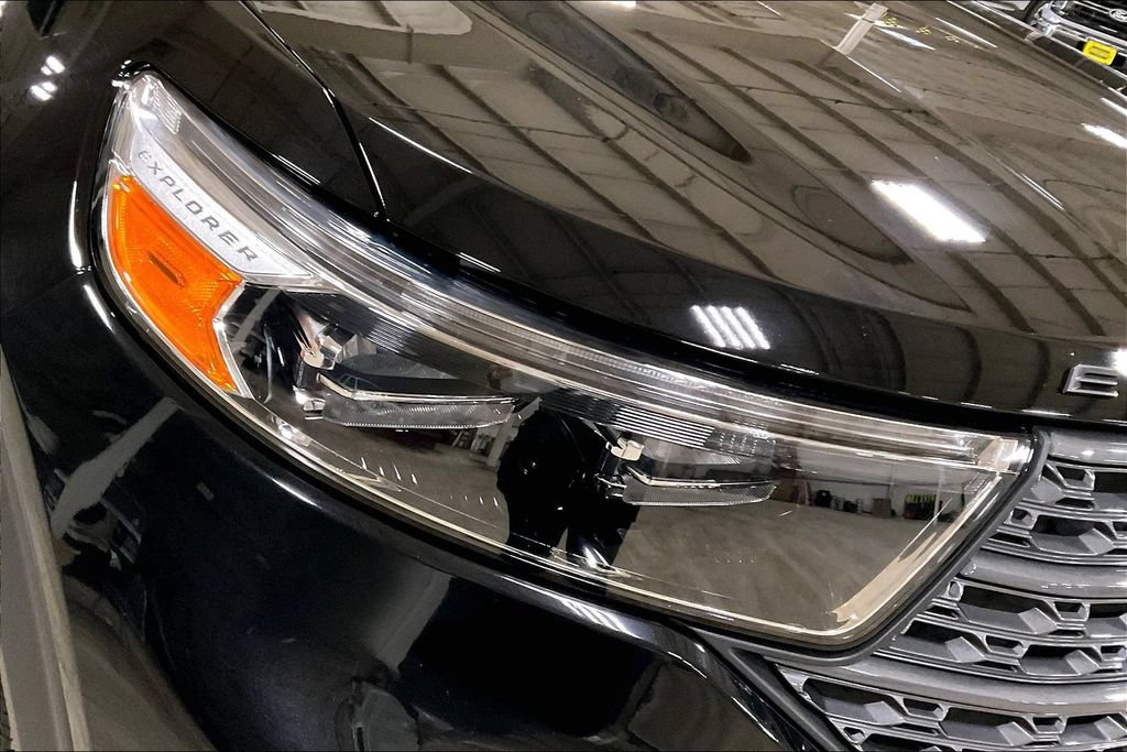 Certified 2024 Ford Explorer XLT w/ Equipment Group 202A AWD/4WD image 28