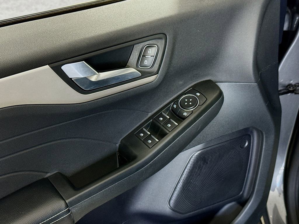 Certified 2022 Ford Escape SEL FWD image 20