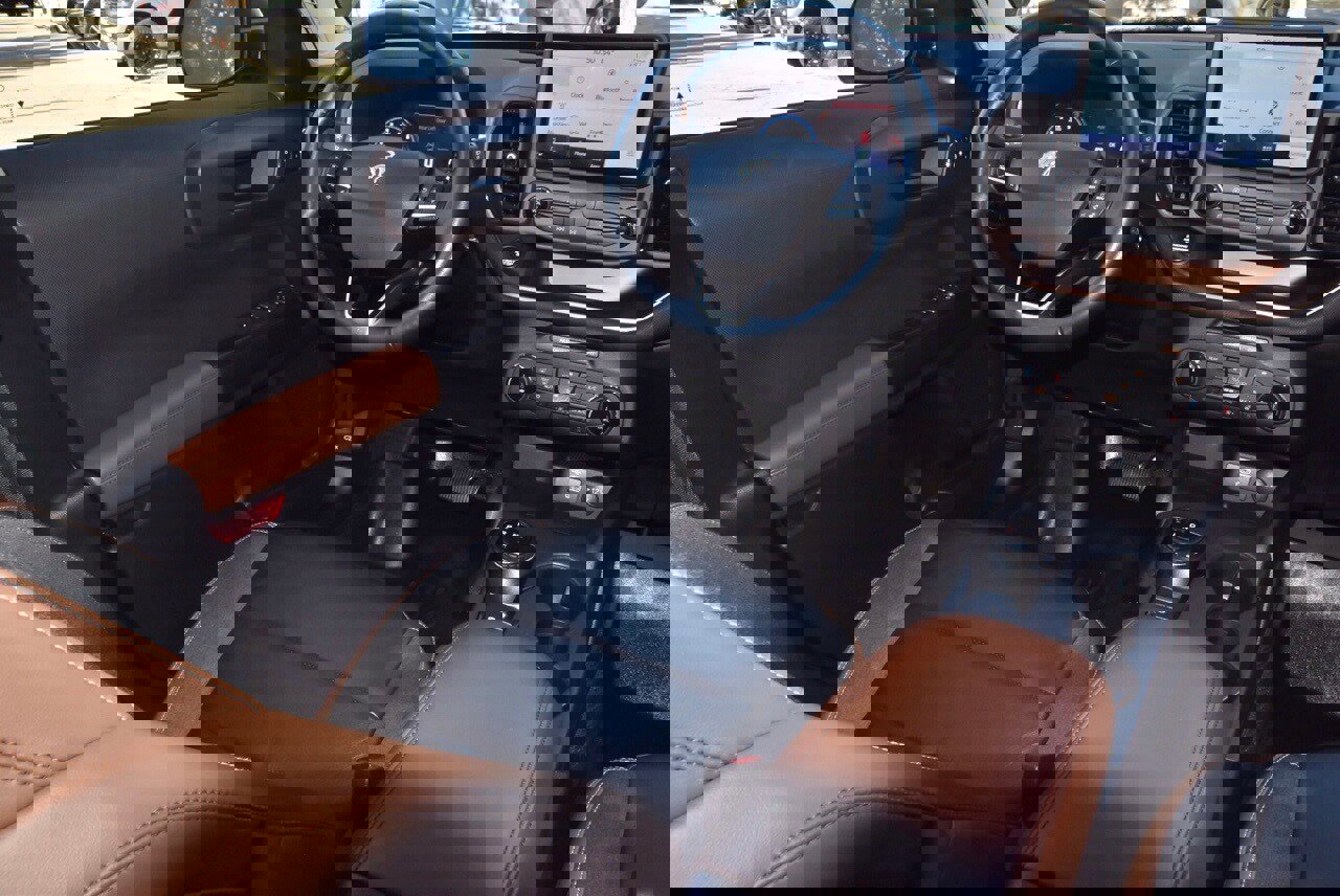 Certified 2023 Ford Bronco Sport Outer Banks w/ Tech Package image 15