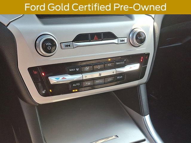 Certified 2022 Ford Explorer XLT w/ Equipment Group 202A image 18